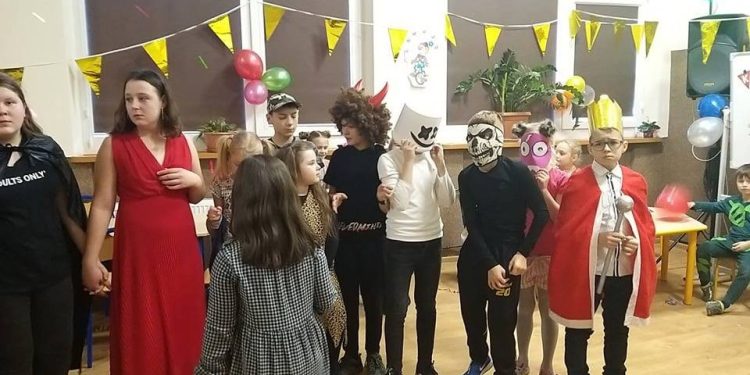 BAL KARNAWAŁOWY W KOWALEWIE