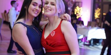 LO bawi się na studniówce ZDJĘCIA