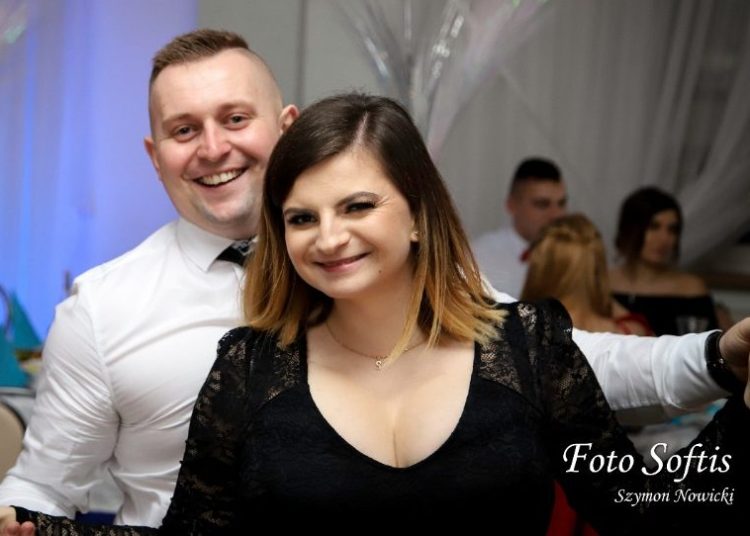 Bawili się na studniówce. Zobacz zdjęcia!