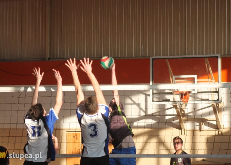 Walczą o siatkarskie mistrzostwo powiatu