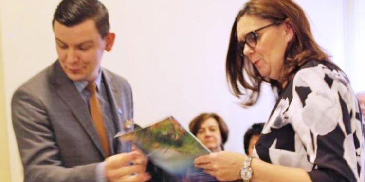 Nagrodzeni za pobieranie opłaty