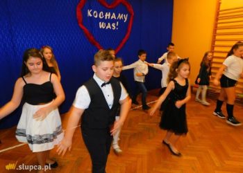 120 babć i dziadków w Kotuni