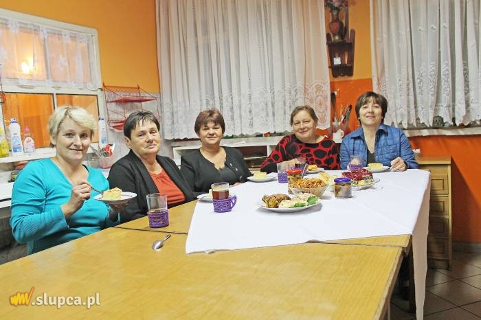 „Kolorowe ciasto zawsze przykuwa uwagę…”