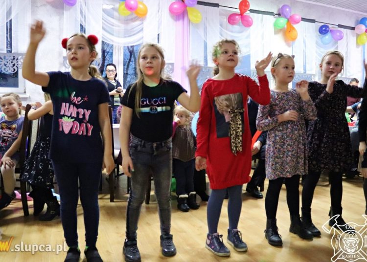 Ponad 100 dzieci na choince ZDJĘCIA