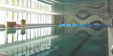 Basen już z wodą. Wkrótce otwarcie