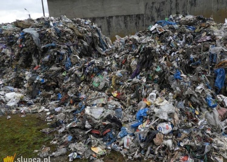 Nielegalne wysypisko w Suszewie
