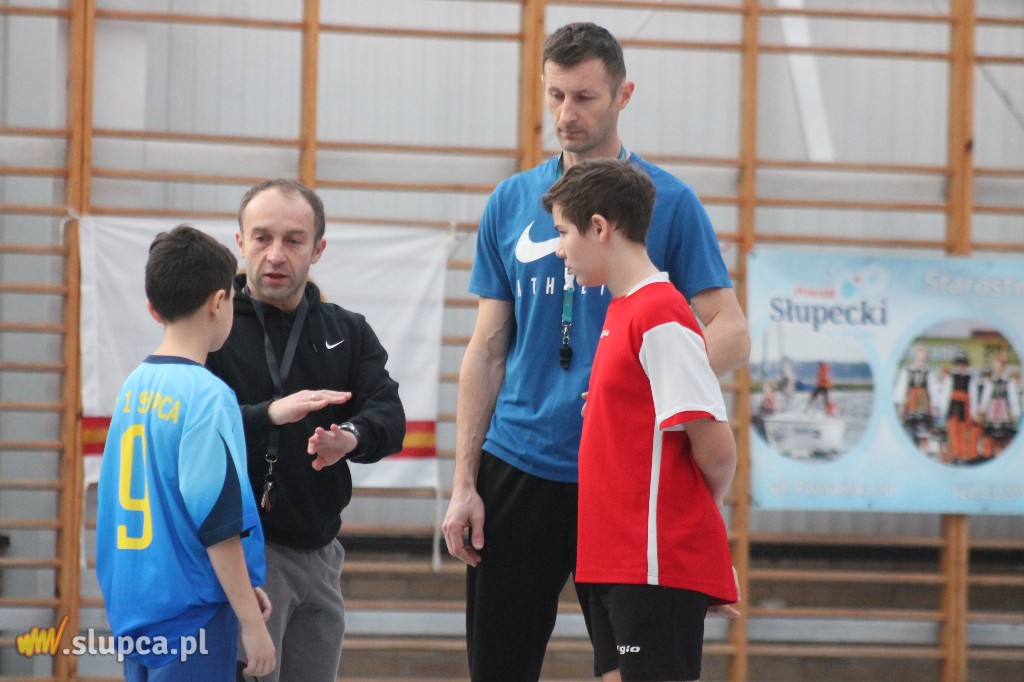 Trzynaście drużyn walczy o mistrzostwo powiatu FOTO