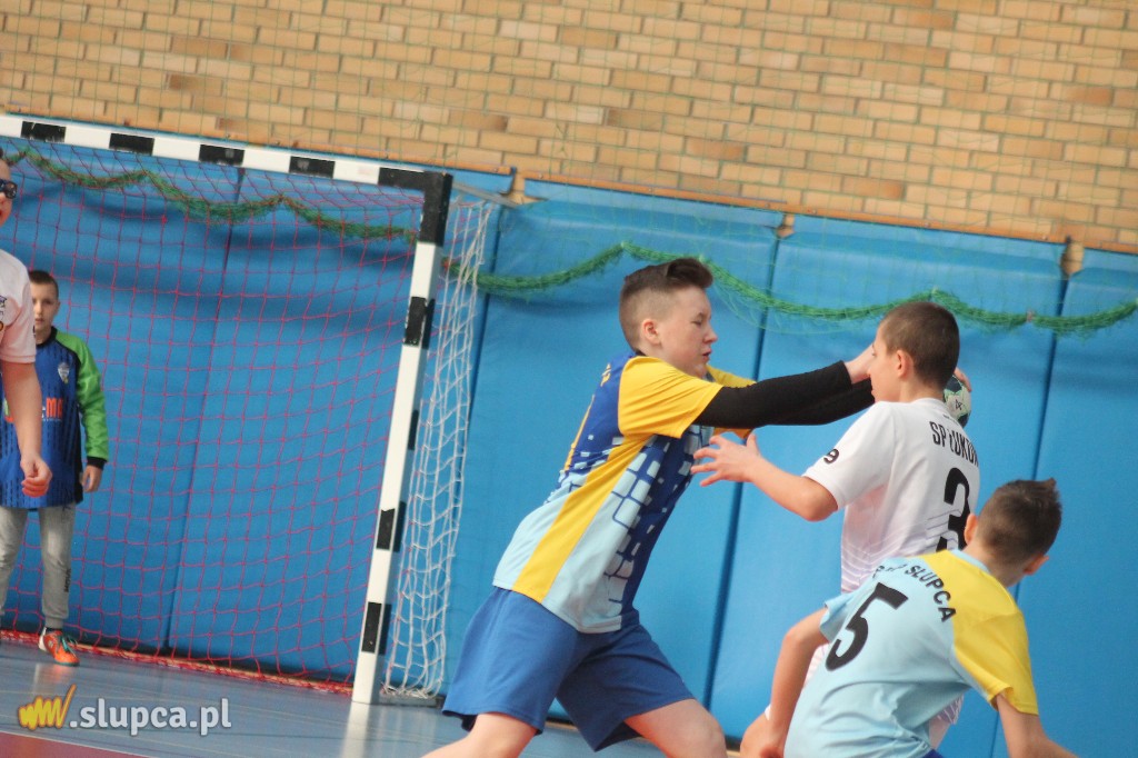 Trzynaście drużyn walczy o mistrzostwo powiatu FOTO