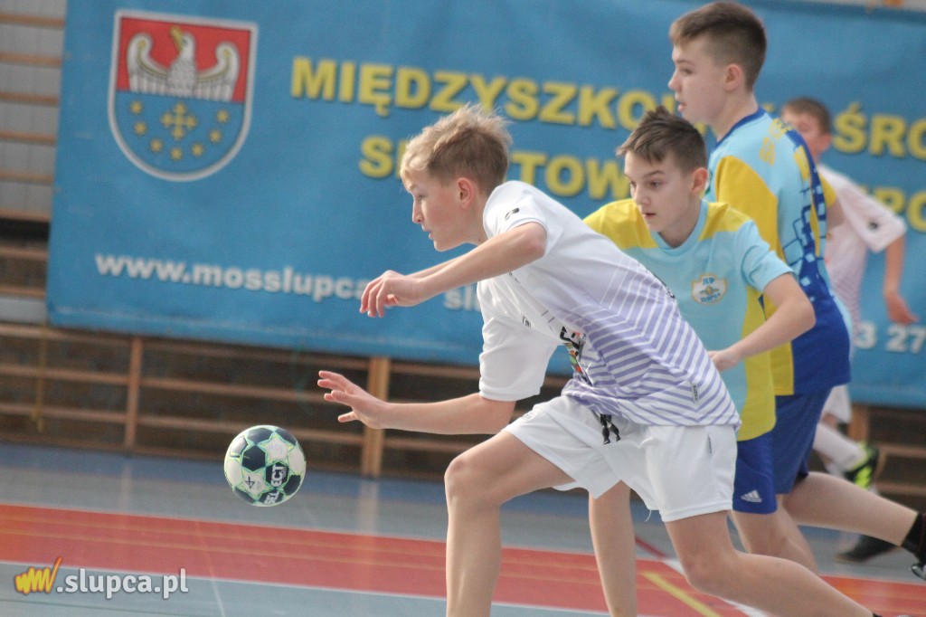 Trzynaście drużyn walczy o mistrzostwo powiatu FOTO