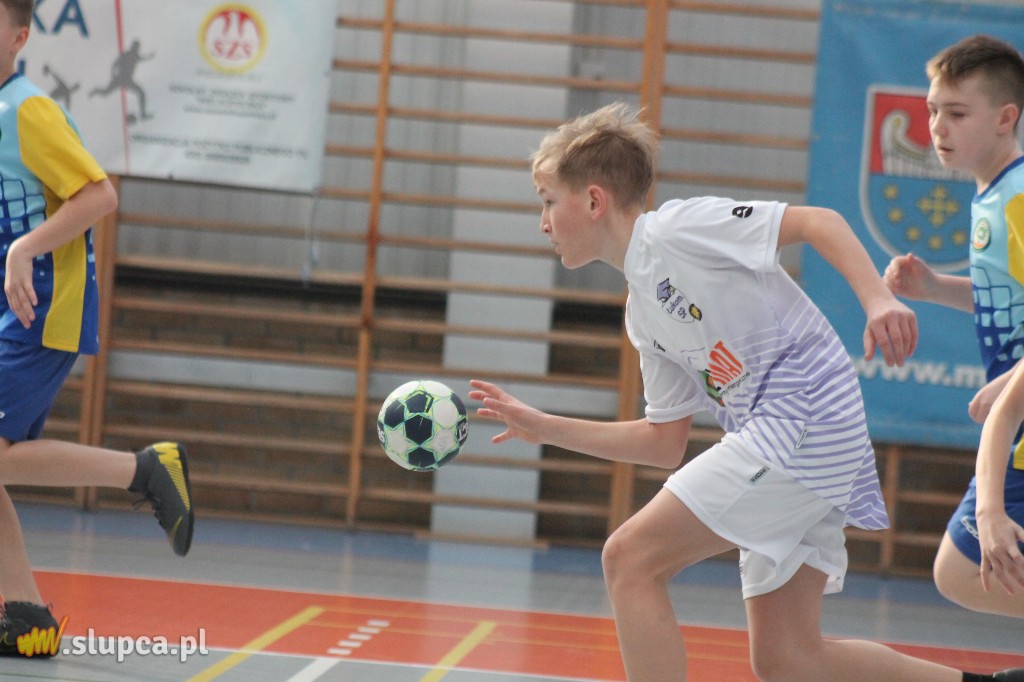 Trzynaście drużyn walczy o mistrzostwo powiatu FOTO