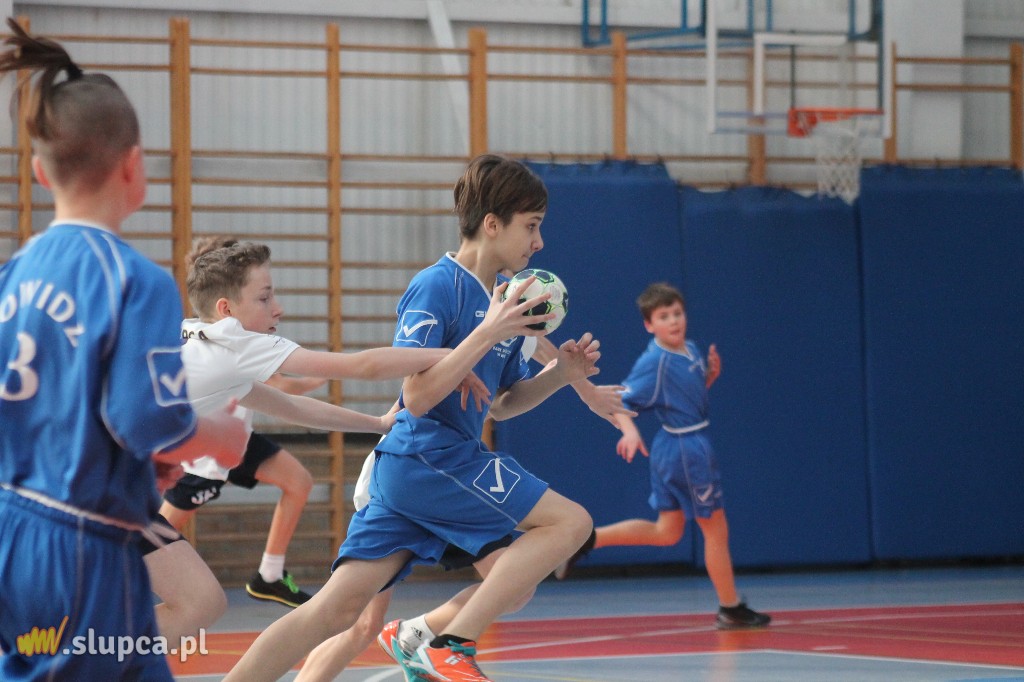 Trzynaście drużyn walczy o mistrzostwo powiatu FOTO
