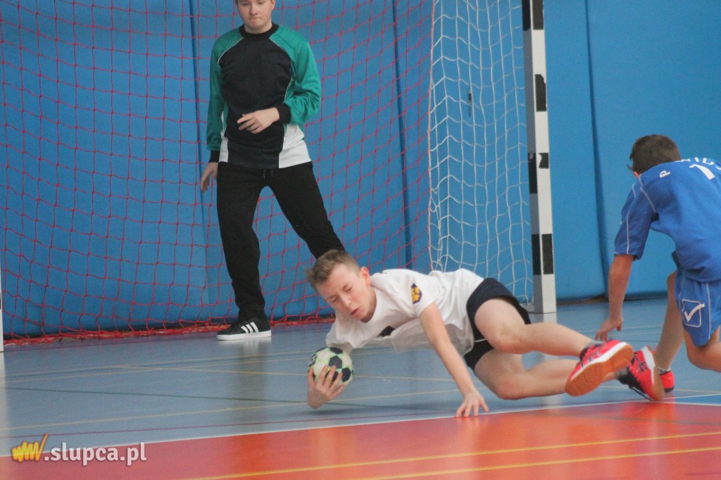 Trzynaście drużyn walczy o mistrzostwo powiatu FOTO