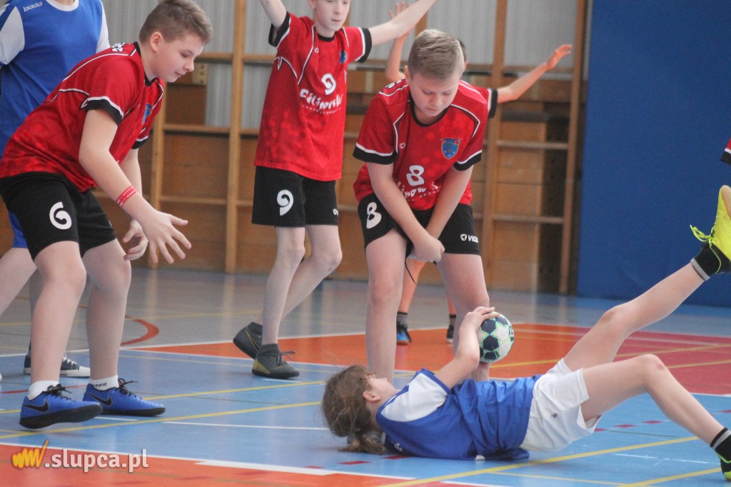 Trzynaście drużyn walczy o mistrzostwo powiatu FOTO