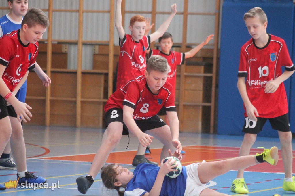 Trzynaście drużyn walczy o mistrzostwo powiatu FOTO