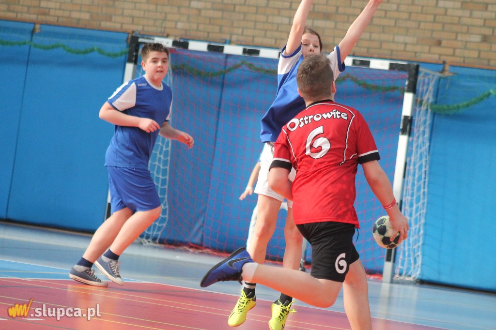 Trzynaście drużyn walczy o mistrzostwo powiatu FOTO