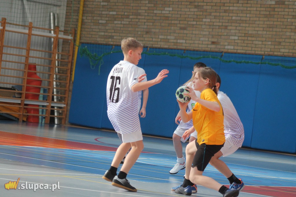 Trzynaście drużyn walczy o mistrzostwo powiatu FOTO