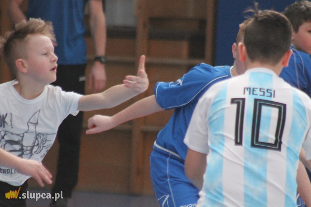 Trzynaście drużyn walczy o mistrzostwo powiatu FOTO