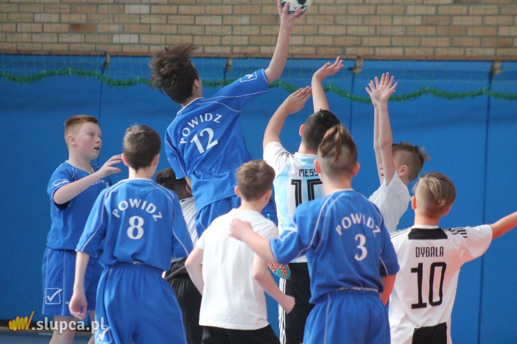 Trzynaście drużyn walczy o mistrzostwo powiatu FOTO