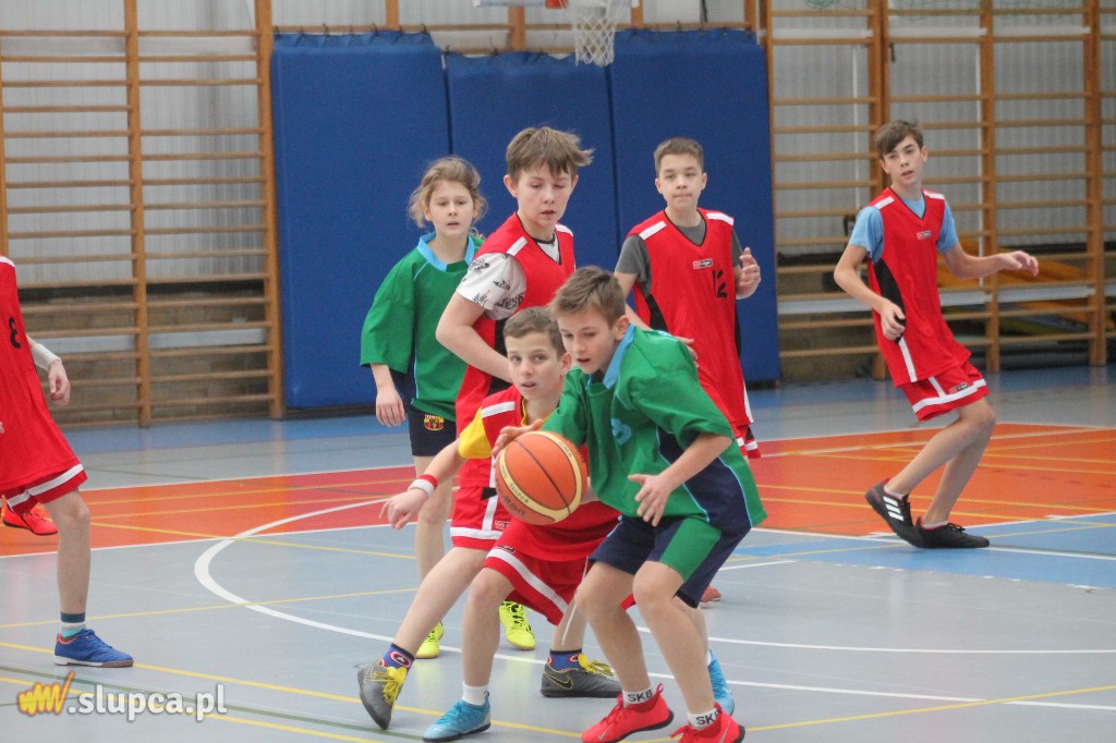 Sześć drużyn walczy o koszykarski tytuł Mistrzów Powiatu