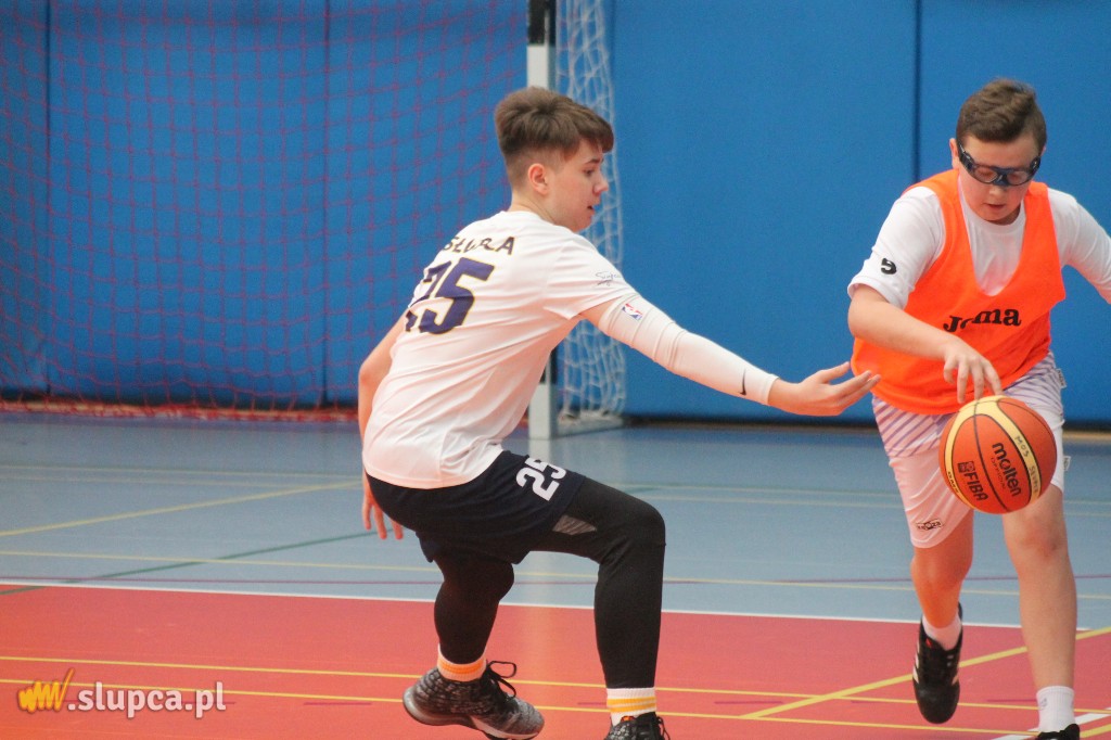 Sześć drużyn walczy o koszykarski tytuł Mistrzów Powiatu