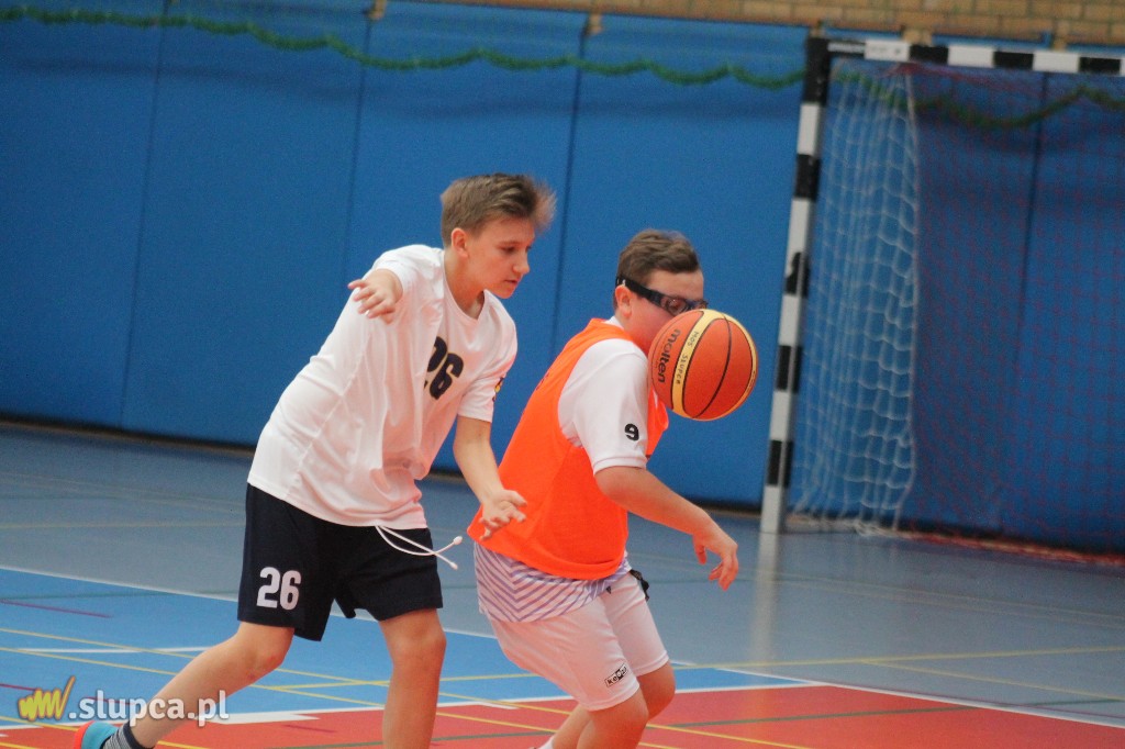 Sześć drużyn walczy o koszykarski tytuł Mistrzów Powiatu