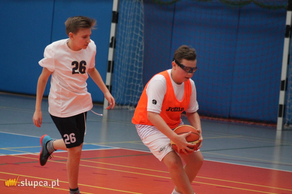 Sześć drużyn walczy o koszykarski tytuł Mistrzów Powiatu