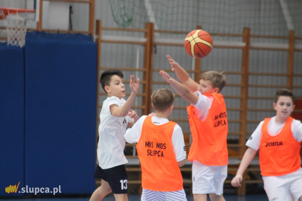 Sześć drużyn walczy o koszykarski tytuł Mistrzów Powiatu