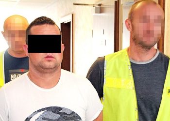 „Mama leżała nieprzytomna, tata obok niej”. Ruszył proces kierowcy BMW.