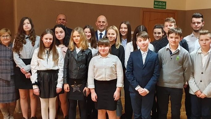 Młodzi radni na sesji