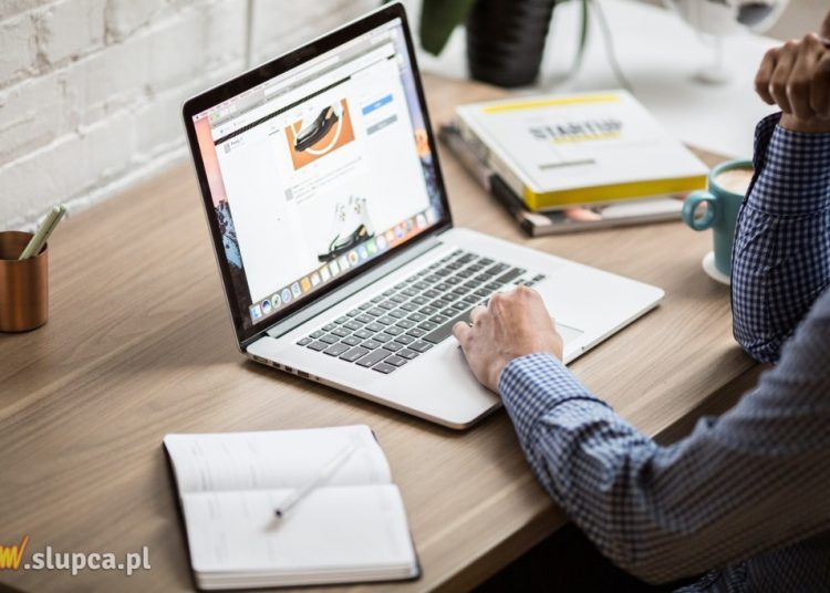 Chatbot w biznesie – jak go wykorzystać aby przyniósł korzyść firmie