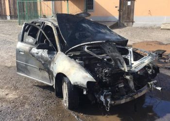 Ostrówek: Spalił się samochód