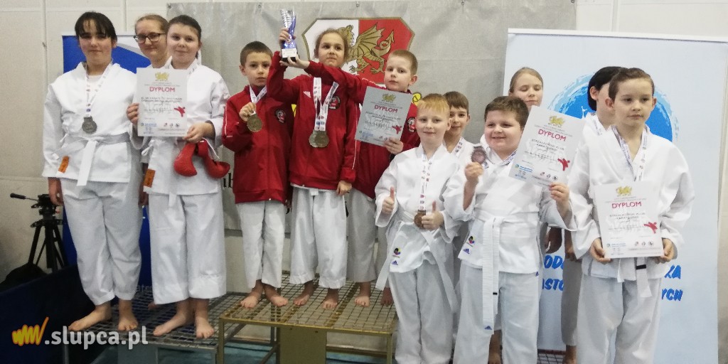 Wracali z siedemnastoma medalami