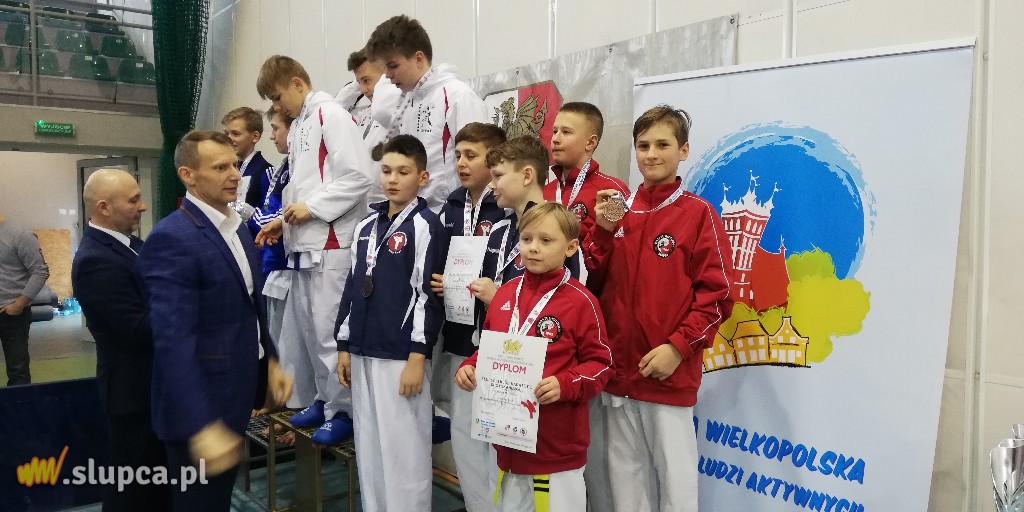 Wracali z siedemnastoma medalami