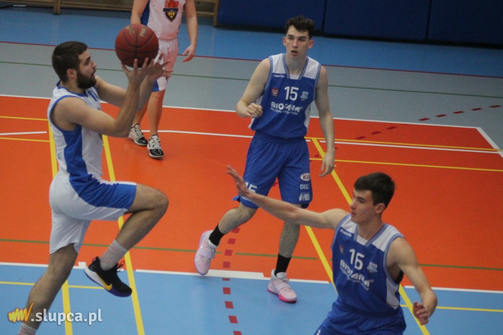 Młodzież z Biofarmu lepsza od Gromu