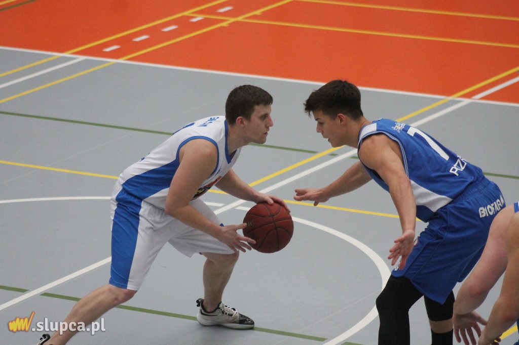 Młodzież z Biofarmu lepsza od Gromu