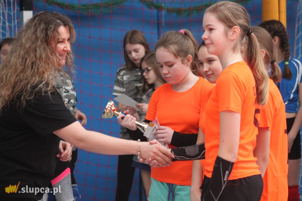 Dzień Kobiet pod siatką