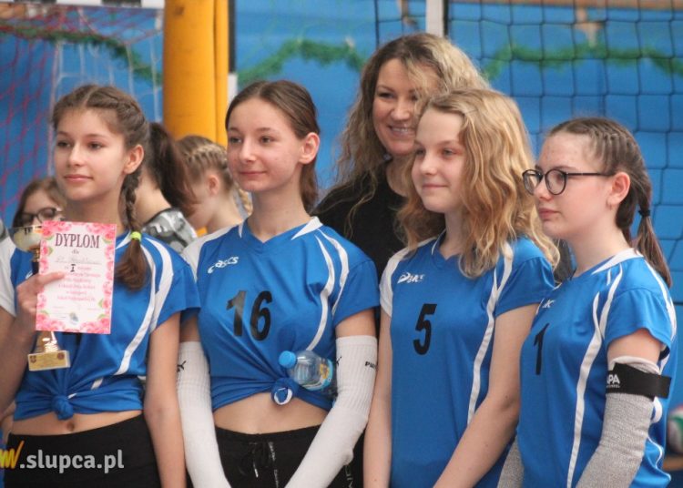 Dzień Kobiet pod siatką