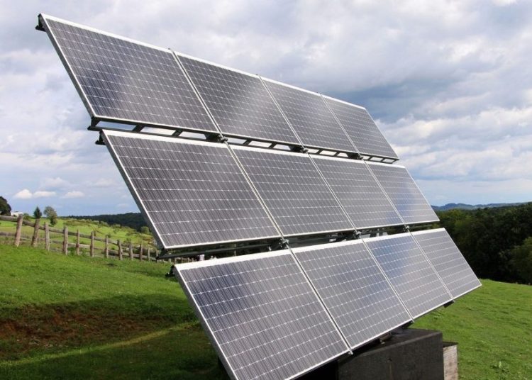 Ostrowite: Powstanie ogromna farma fotowoltaiczna?