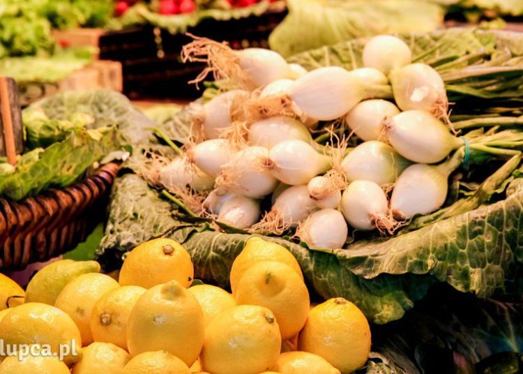 Przywracają handel na targowisku