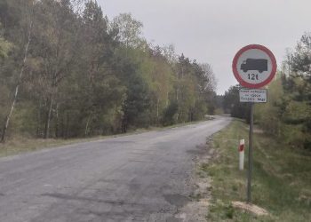 Powidz: Ograniczyli tonaż ciężarówek