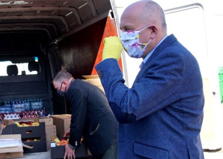 Pomoc dla szpitala budzi kontrowersje. Starosta odpowiada