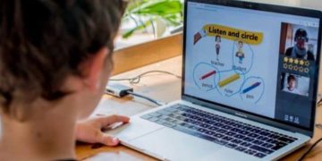 Miasto kupiło 30 laptopów dla uczniów