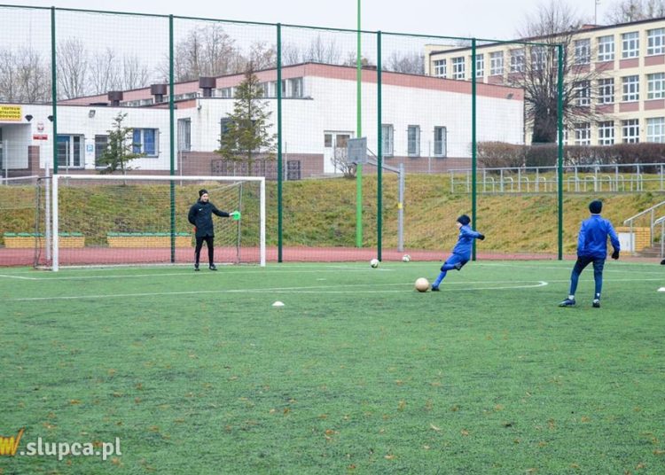 Ruszają indywidualne treningi piłkarskie