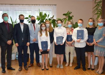 Odebrali stypendia naukowe i sportowe