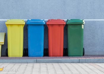 Kosze i pojemniki do segregacji odpadów