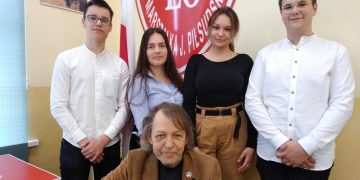 Znany nauczyciel odchodzi z LO