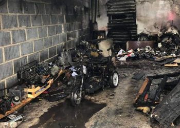 Spłonął garaż w Ostrowie Kościelnym