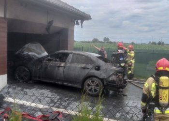 Wybuch auta w Strzałkowie