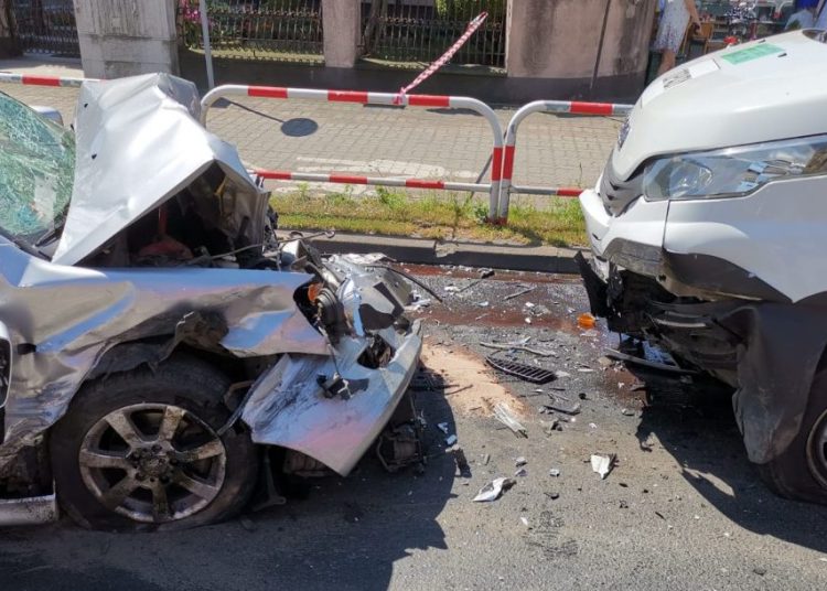 Wypadek w Strzałkowie. Droga zablokowana AKTUALIZACJA