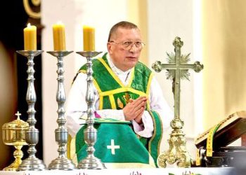 YouTube usuwa materiały ks. Kneblewskiego